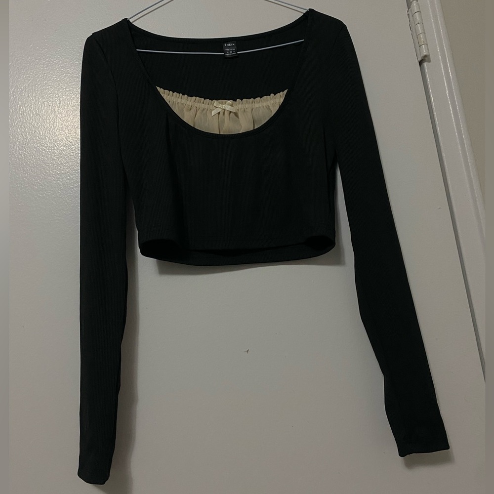 Shein long sleeve crop top!